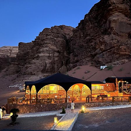 Desert Magic Camp & Resort Wadi Rum Exteriör bild