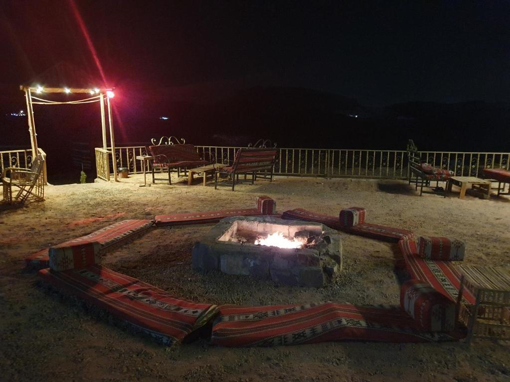 Desert Magic Camp & Resort Wadi Rum Exteriör bild